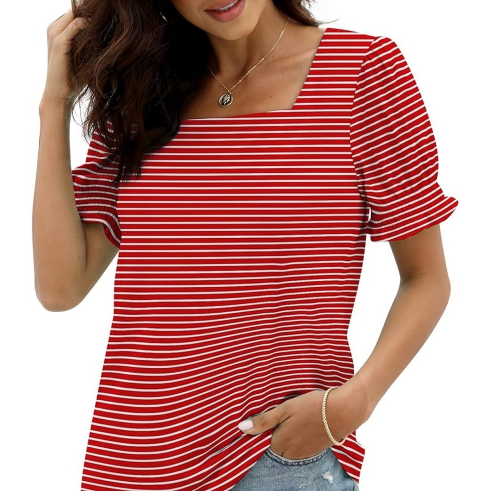 Red and White Fitted Ribbed Blouse with Short Sleeves